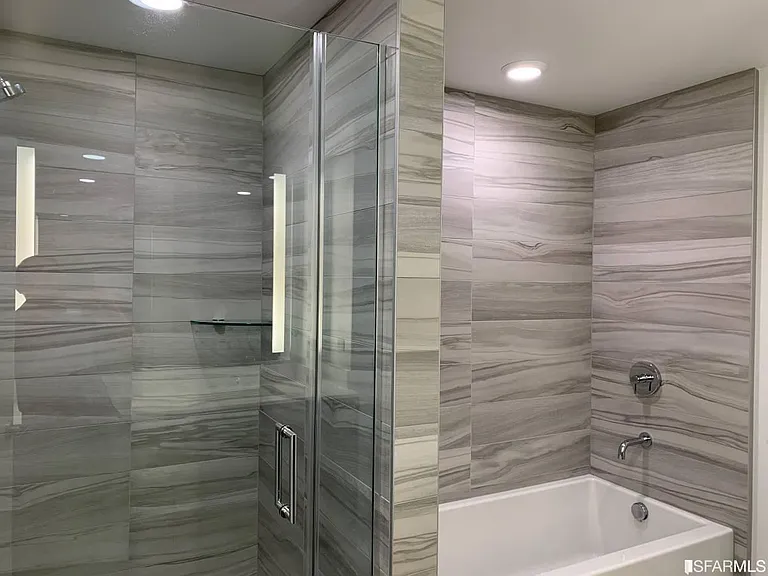 201 Folsom St #7G — Photo 7