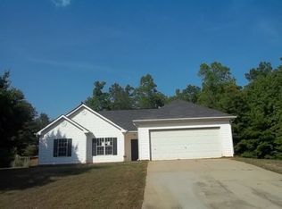 70 Macedonia Woods Dr, Newnan, GA 30263