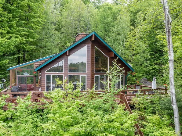 100 Rock Rd S, Huntsville, ON P1H 2J4