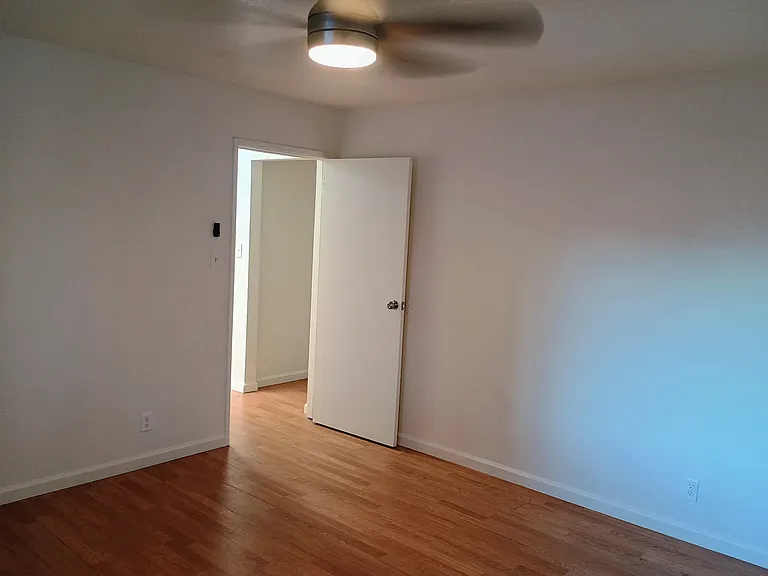 1455 Lochbrae Rd #8 — Photo 11