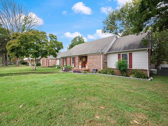 4th image of 1706 Haynes Dr