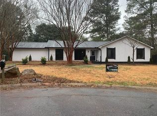 419 Raven Springs Ct, Stone Mountain, GA 30087