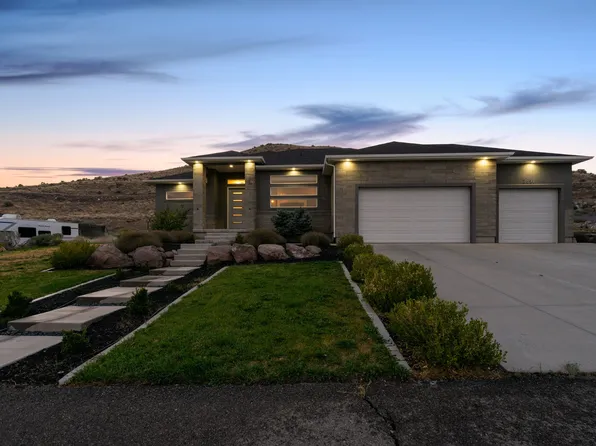 2891 E Sunset Dr, Eagle Mountain, UT 84005