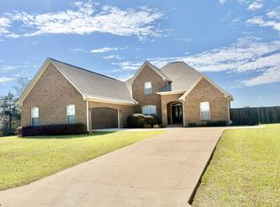 133 Simbrah Dr, Tupelo, MS 38804