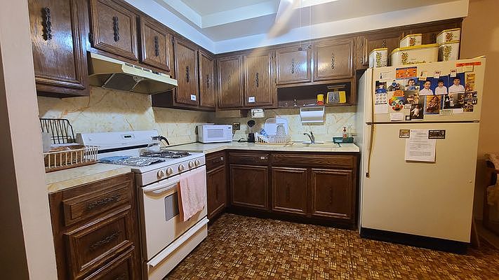 2nd image of 1808 E 18th St Floor 1