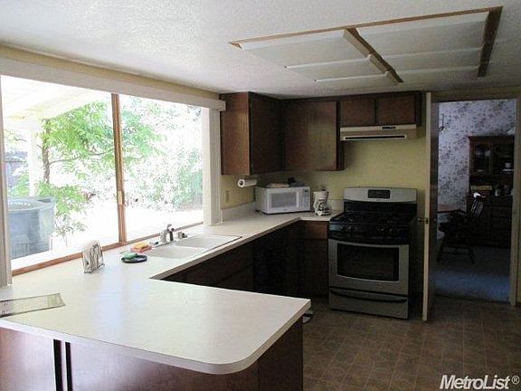 5th image of 7041 Woodmore Oaks Dr