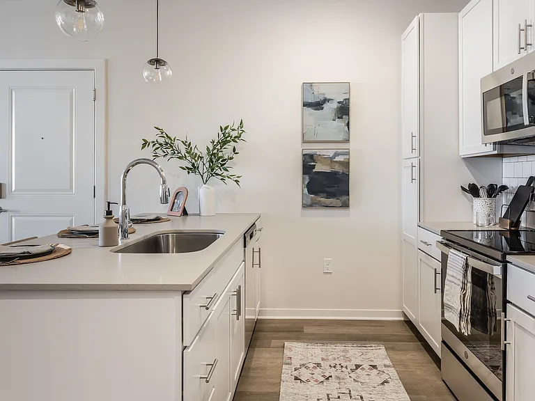 Switch Apartments — Photo 13