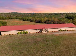 200 Eagle Ridge Dr, Stoneville, NC 27048