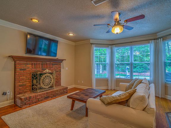 3rd image of 4442 Windward Lane Cv