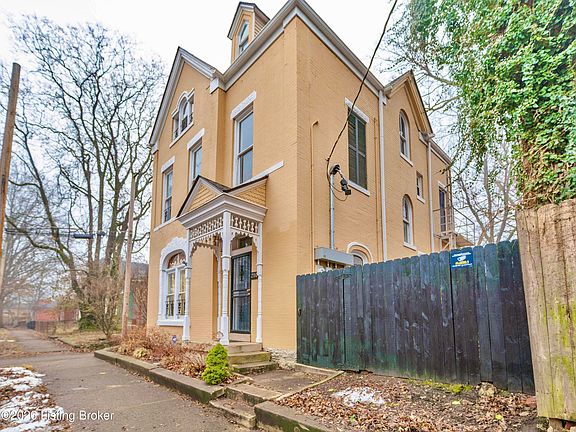 2nd image of 210 Saint Joseph St