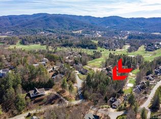 99999 Hillcrest Dr, Weaverville, NC 28787