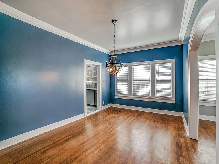 114 W Norwood Ct — Photo 5