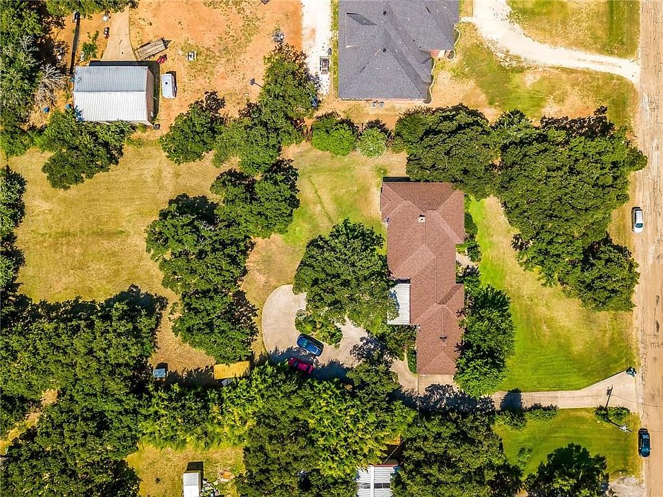 1st image of 5908 Post Oak Dr