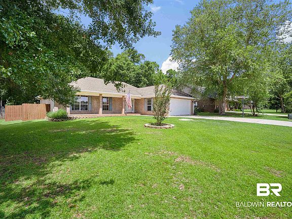 3rd image of 28075 Chateau Dr