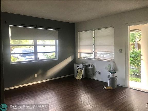 5th image of 716 SE 18th St APT 1