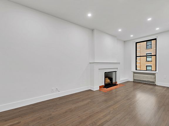 4th image of 121 Madison Ave APT 6C