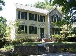 42 1/2 Rocky Hill Rd, Amesbury, MA 01913