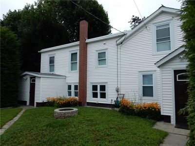 111 Francis Ave, Pawtucket, RI, 02860