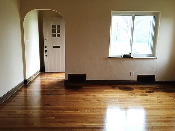2nd image of 3700 Venable Ave #C