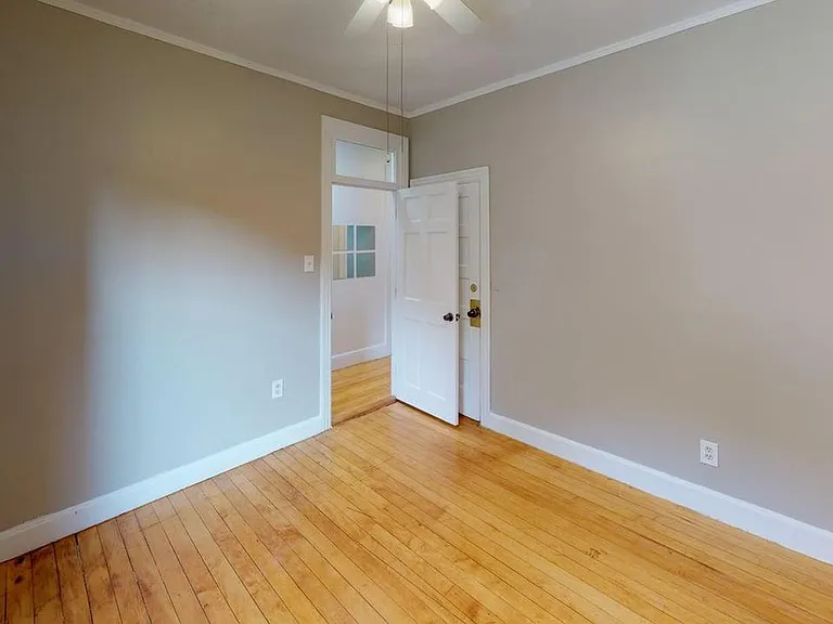 1729 Commonwealth Ave — Photo 3
