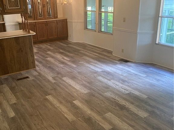2nd image of 1229 Columbiana Lisbon Rd #39