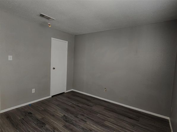 houston-texas-2073526956 picture