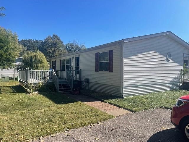 1st image of 9225 Quemoy St NE