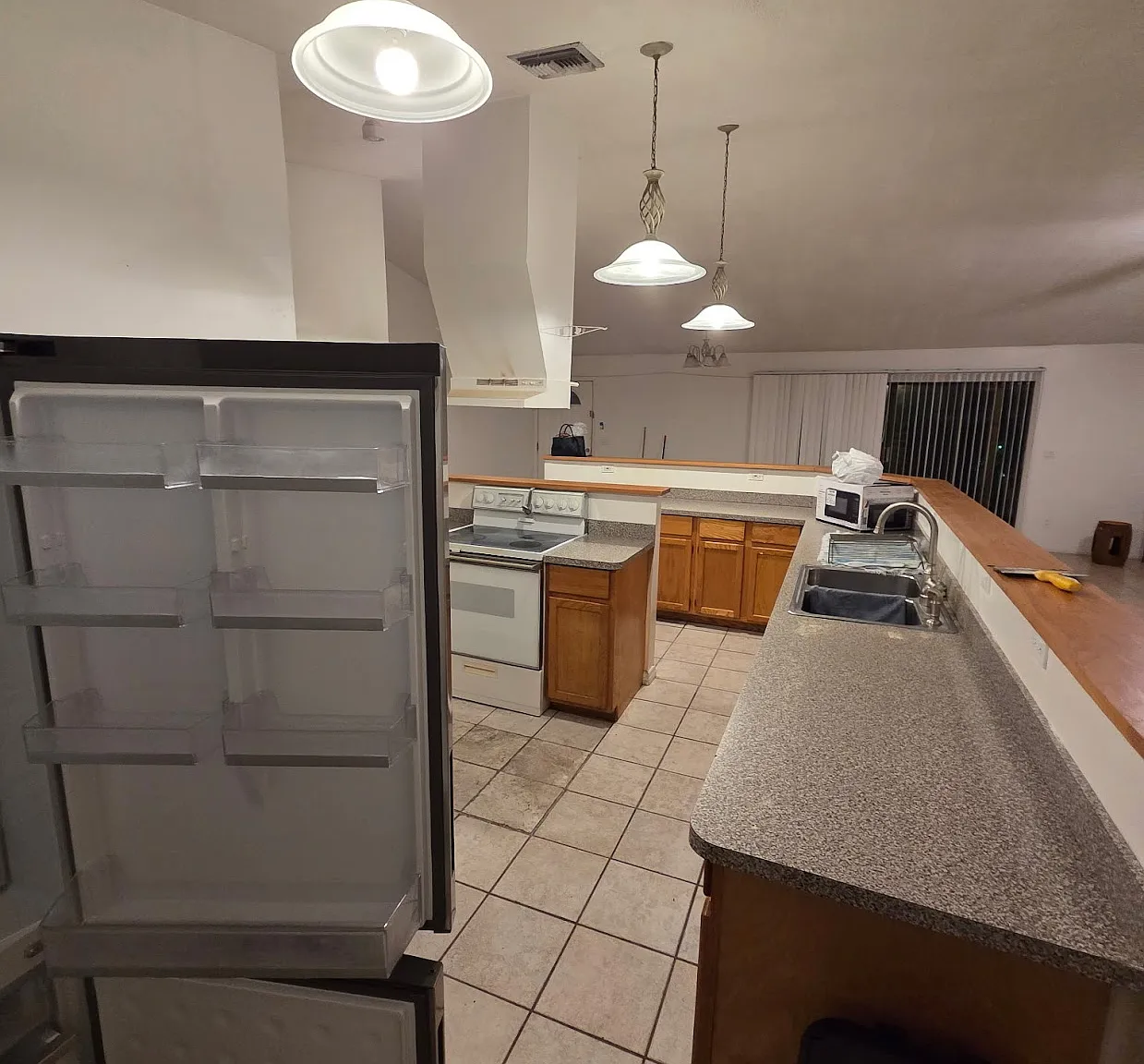 3 bed, 1632 sqft, $2,000 — Photo 3