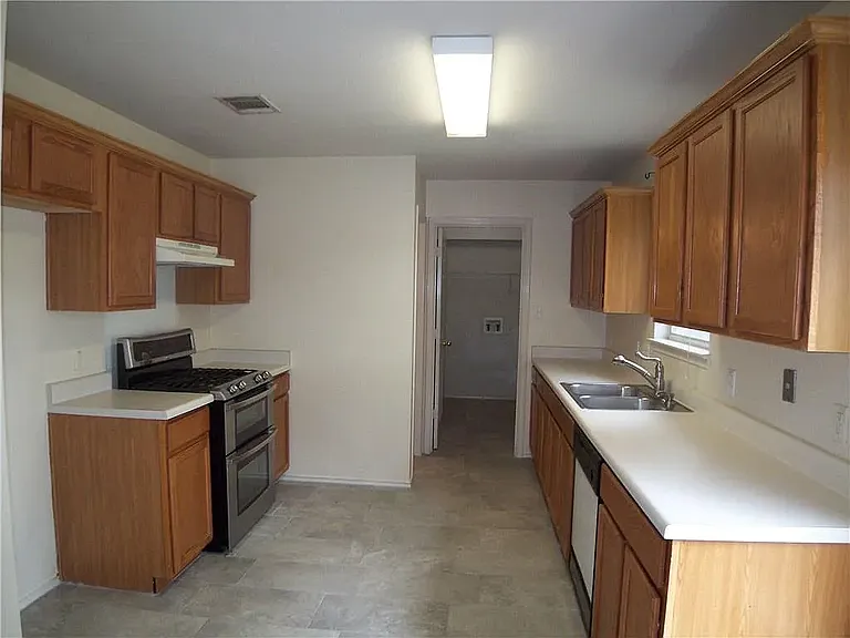 1876 Wallin Loop — Photo 8