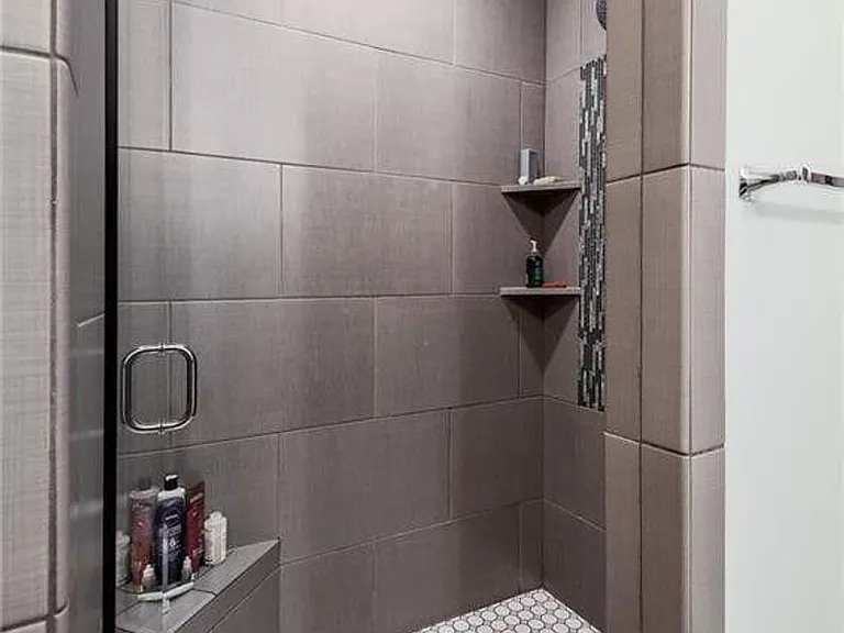 1110 Concordia Ave — Photo 20