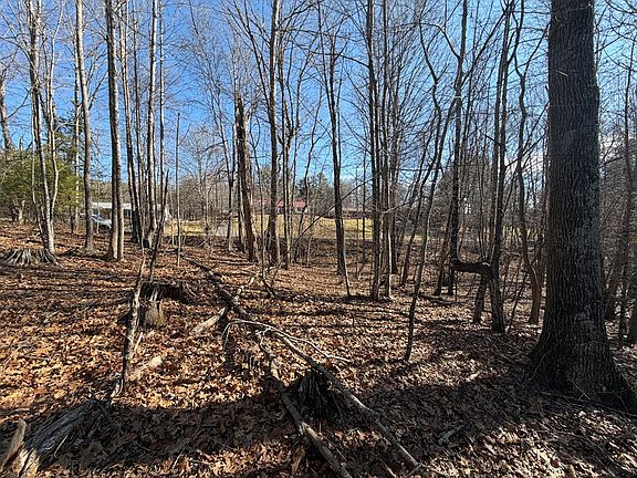 4th image of Lynnhaven Cavalier Dr