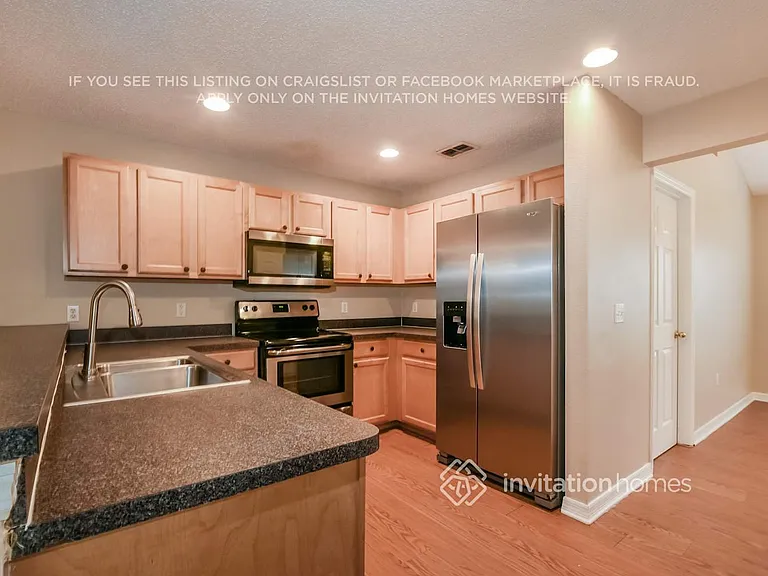 1493 Jupiter Ave — Photo 5
