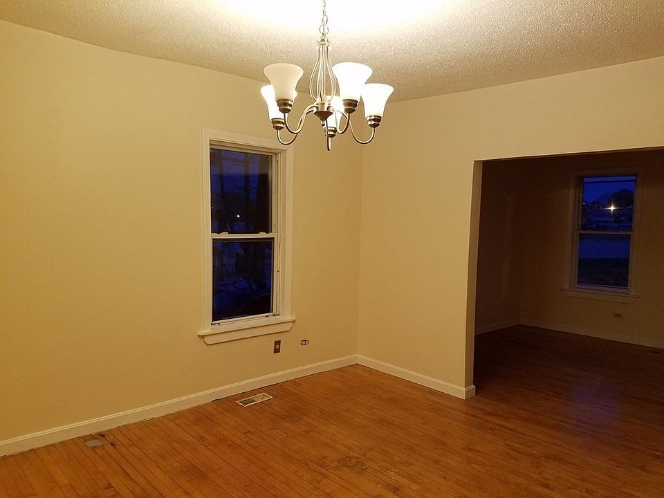 2nd image of 914 Montello St