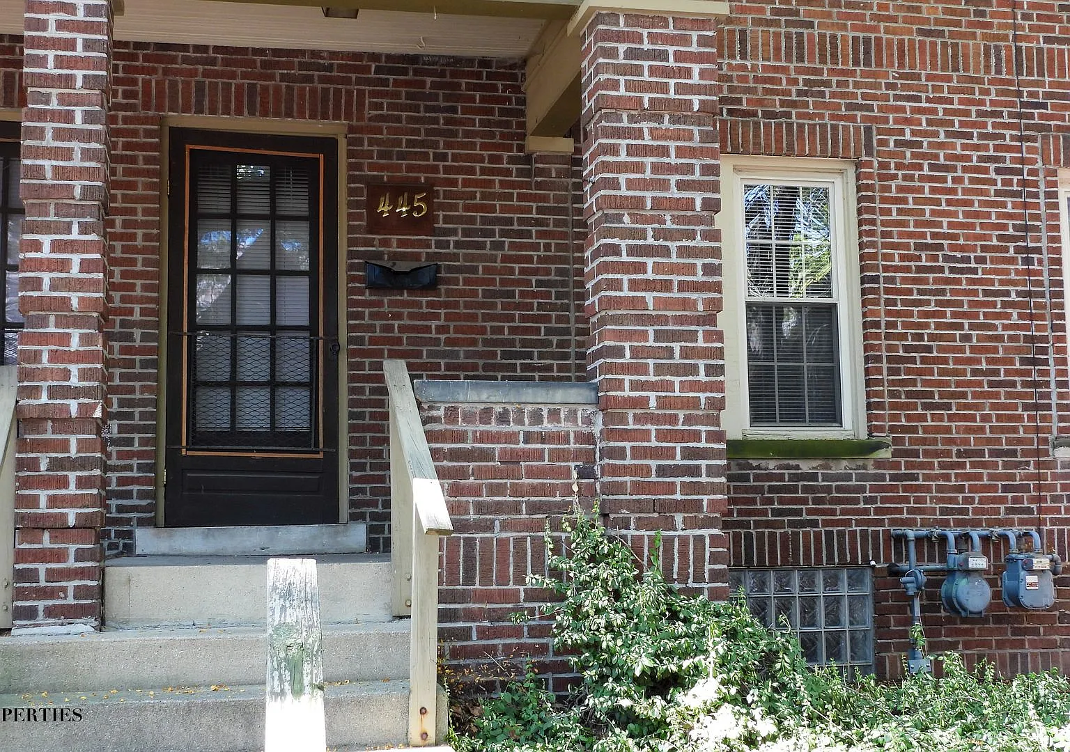 437-451 Rhoads Ave — Photo 1