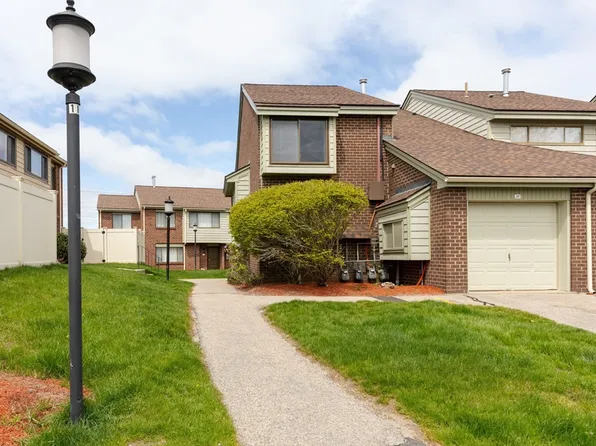 37 Elderwood Dr #37, Stoughton, MA 02072