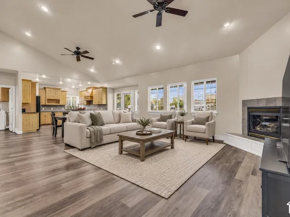 1797 E Lake View Ln, Eagle Mountain, UT 84005