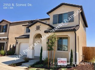 2950 N Sophie Dr, Fresno, CA