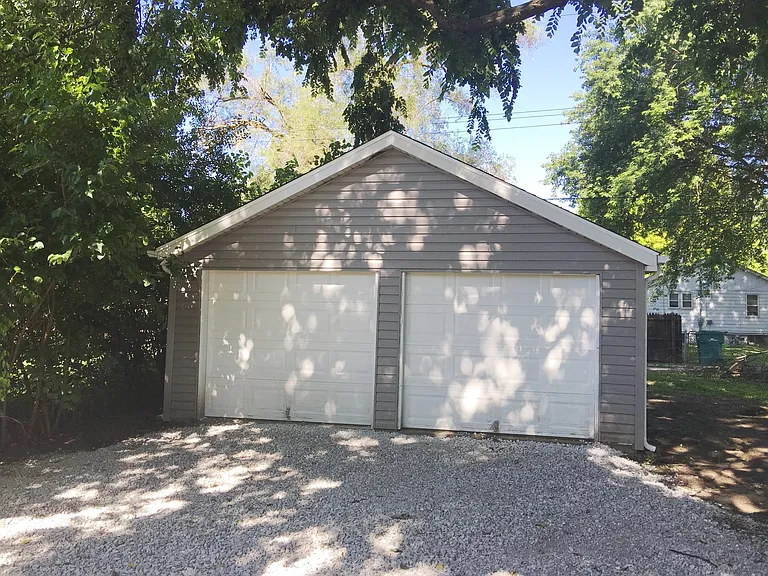 2927 Warren Ave — Photo 12