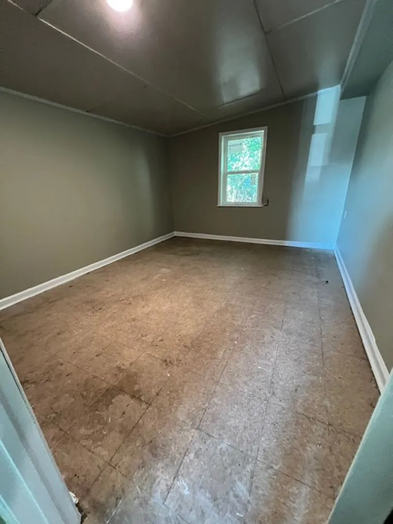 3 Bedroom, 1 Bath Home — Photo 4