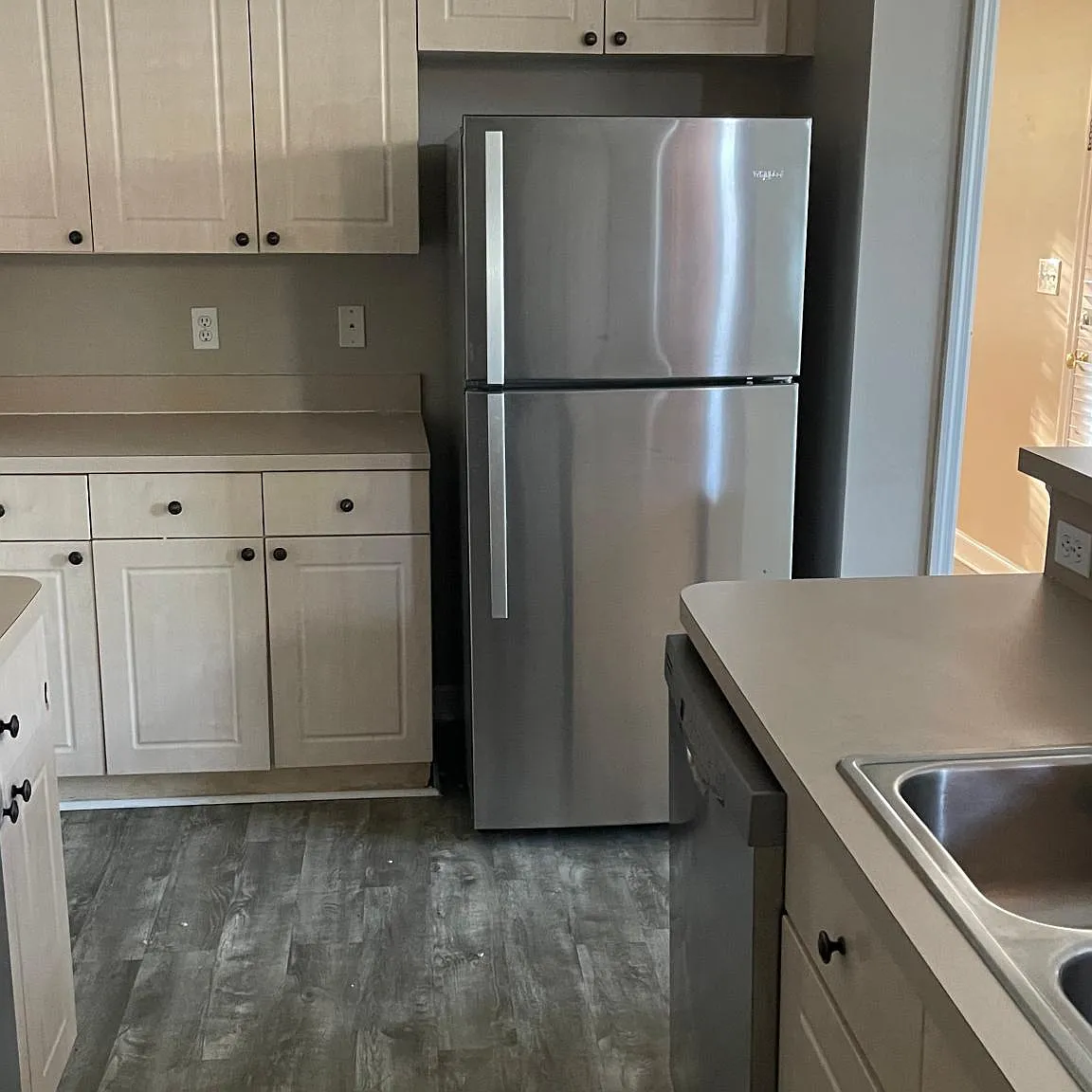 3977 Four Oaks Blvd — Photo 3