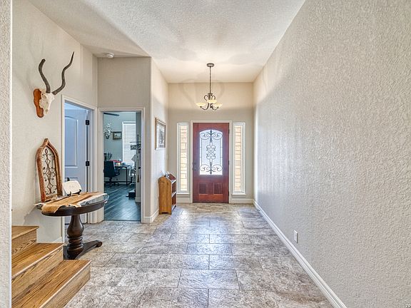 5th image of 106 Sutton Pl.