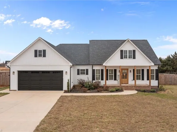 2141 Cherry Grove Rd, Yanceyville, NC 27379