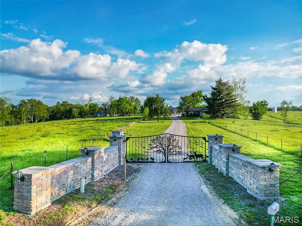 17305 Riverside Rd, Crocker, MO 65452 | Zillow