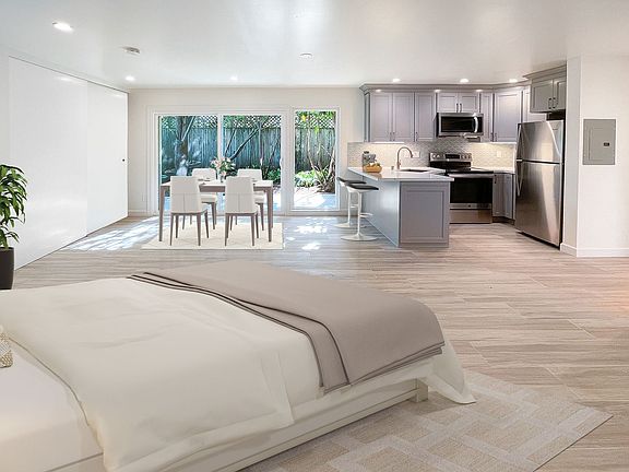 3rd image of 2427 McKinley Ave #6