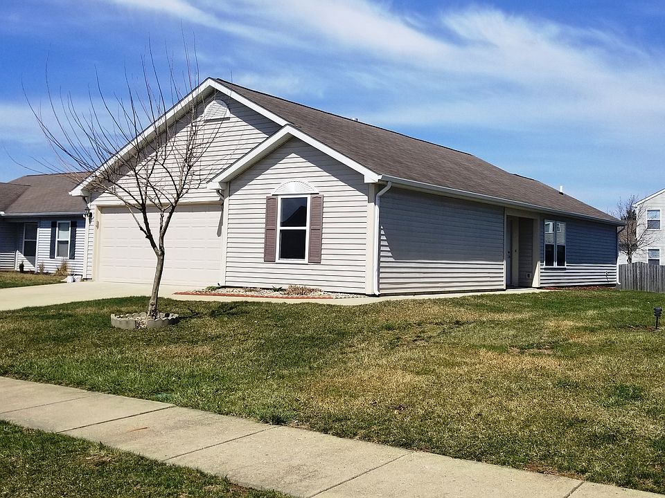 1st image of 830 Harrington Dr