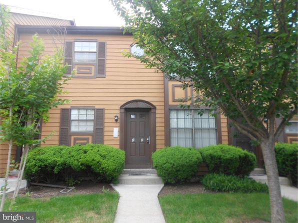 4 Fairway Ct