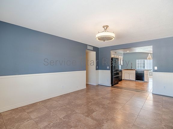 4th image of 6925 E Jensen St