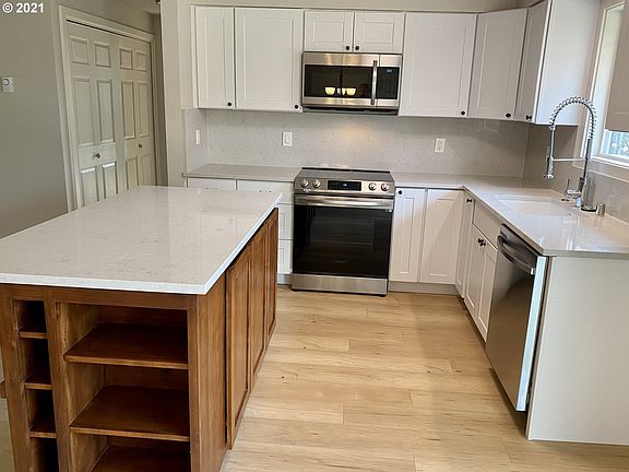 3rd image of 14620 SE 14th St