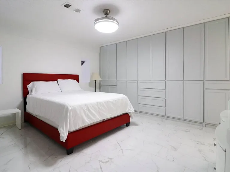 13828 Hollowgreen Dr #201 — Photo 11
