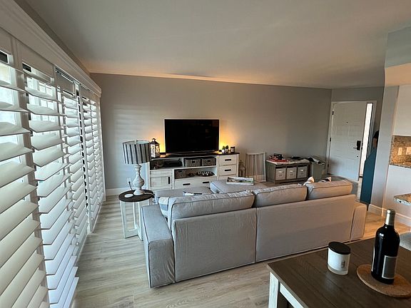 3rd image of 1605 S Us Highway 1 APT A403